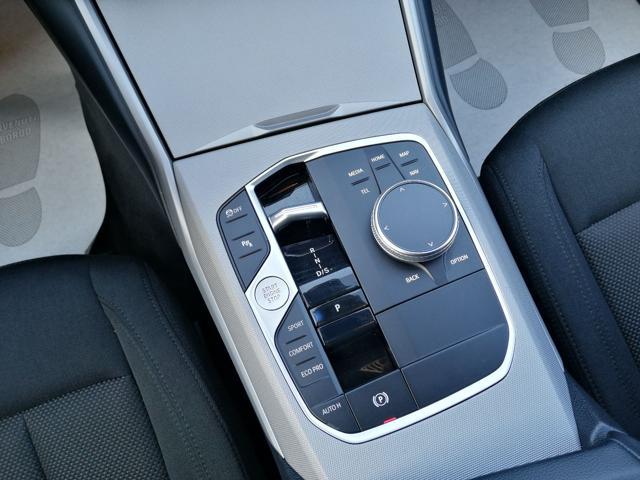 BMW 318 d 48V Touring Business Advantage