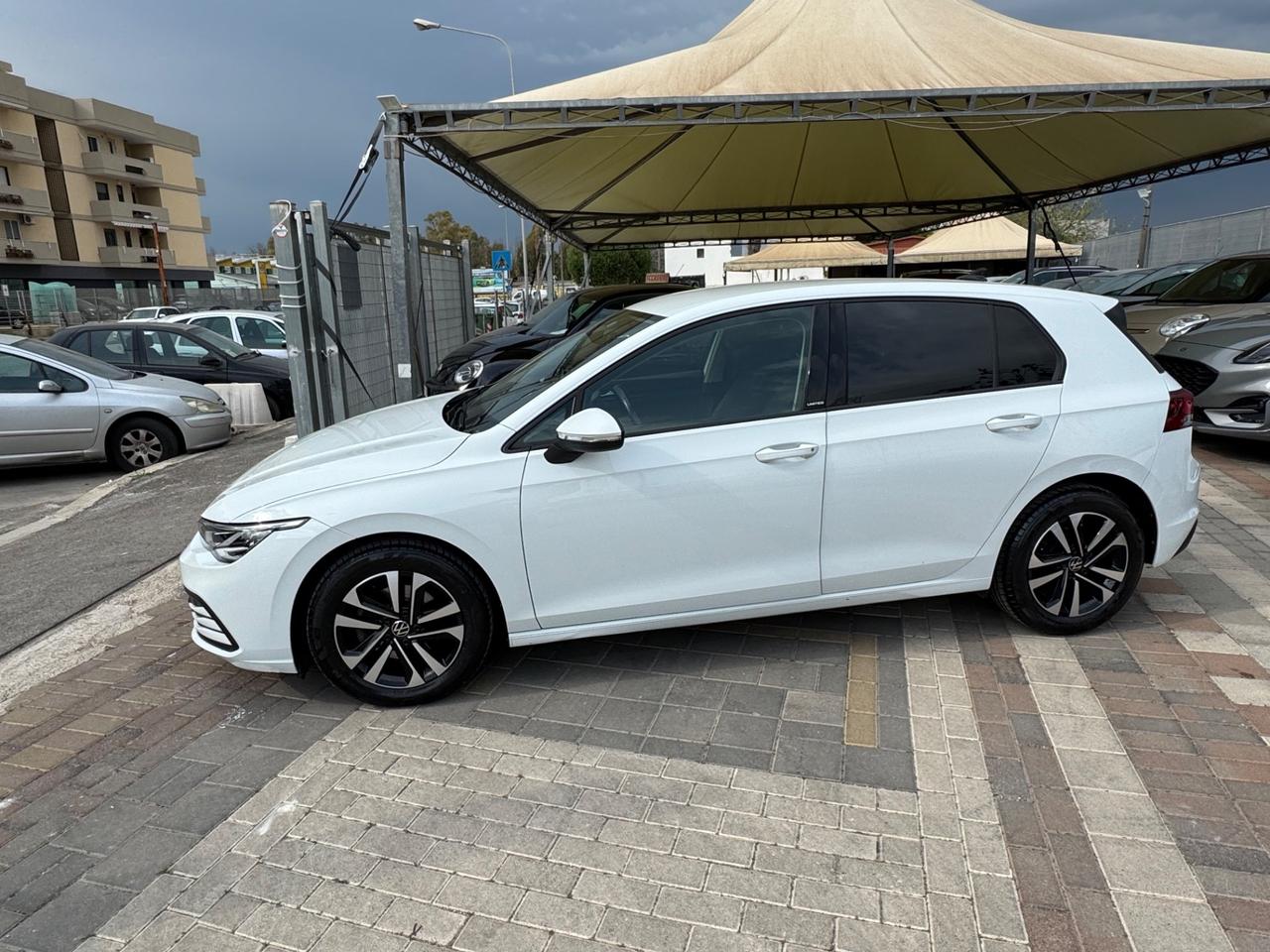Volkswagen Golf 2.0 TDI SCR Style Prezzo Promo Finanziamento