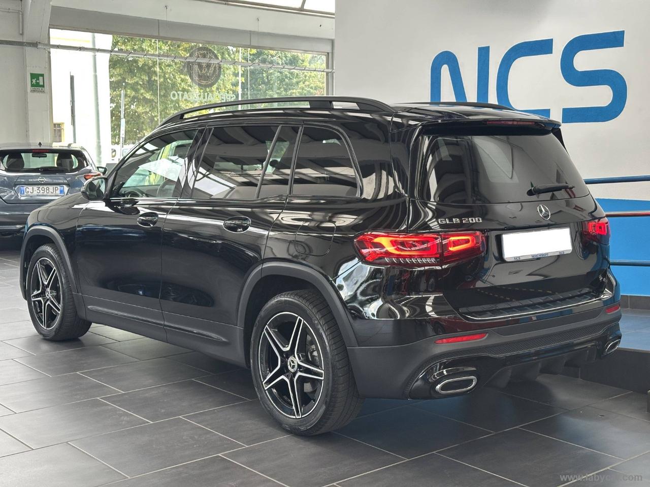 MERCEDES-BENZ GLB 200 Automatic Premium