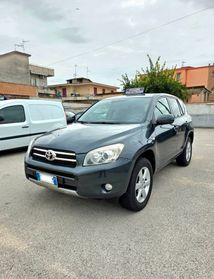 Toyota RAV4 2.2 D-4D 136 CV Sol