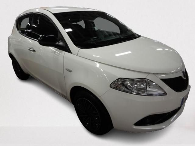 LANCIA Ypsilon 1.2 69 CV 5 porte S&S Gold