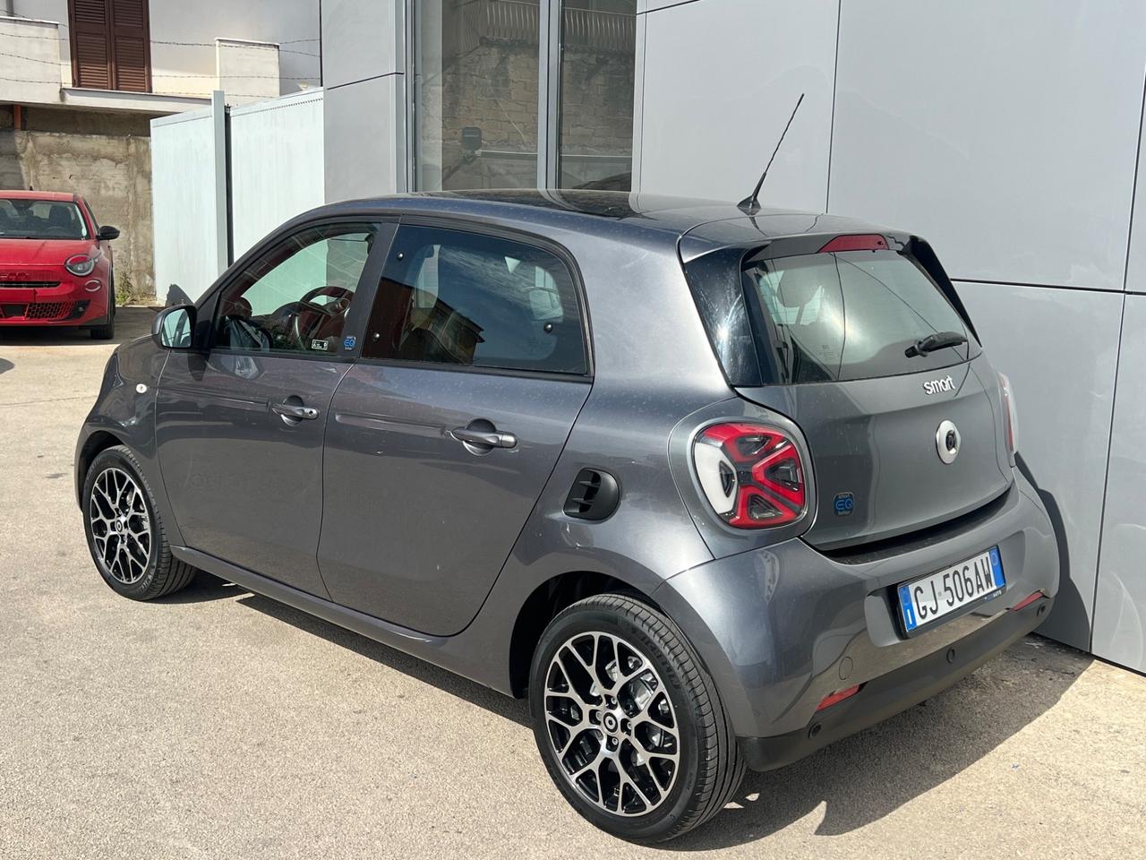 smart forFour eq Passion 22kW possibilità noleggio no scoring