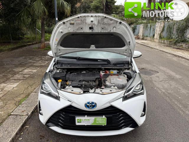 TOYOTA Yaris 1.5 Hybrid 5 porte Business