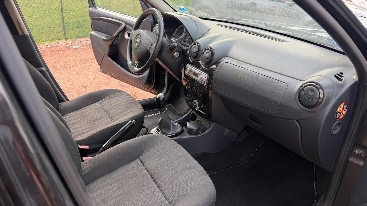 Dacia Duster 1.6 benzina 110CV 4x2 Lauréate