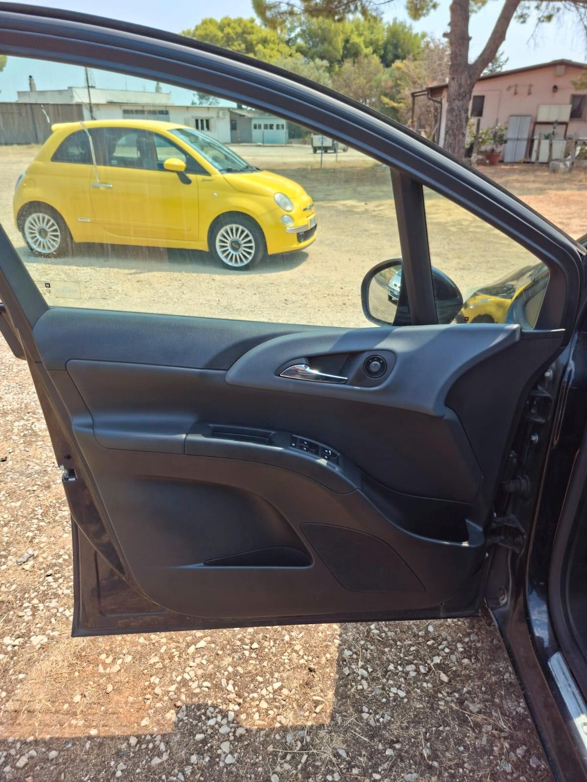Opel Meriva 1.3 diesel OTTIMA AUTO FAMIGLIARE