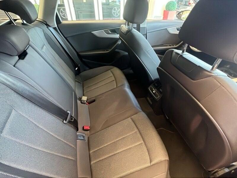 Audi A4 2.0 30 TDI 100KW BUSIN ADVAN. S TRONIC