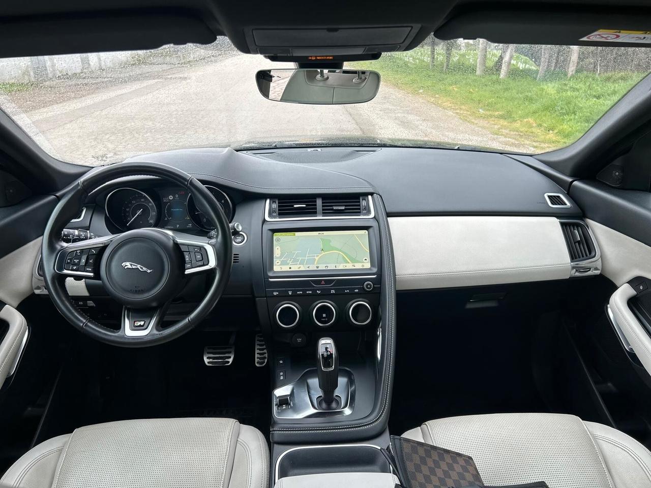 Jaguar E-Pace 2.0D 150 CV AWD aut. R-Dynamic HSE