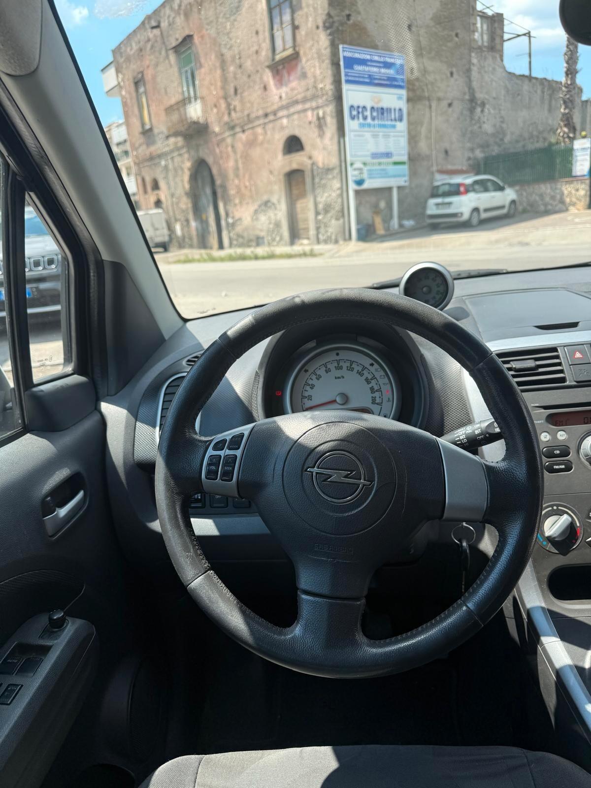 Opel Agila 1.2 16V 86CV GPL-TECH Enjoy