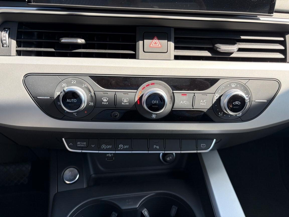 Audi A4 Avant 30 TDI/136 CV S tronic Business Advanced