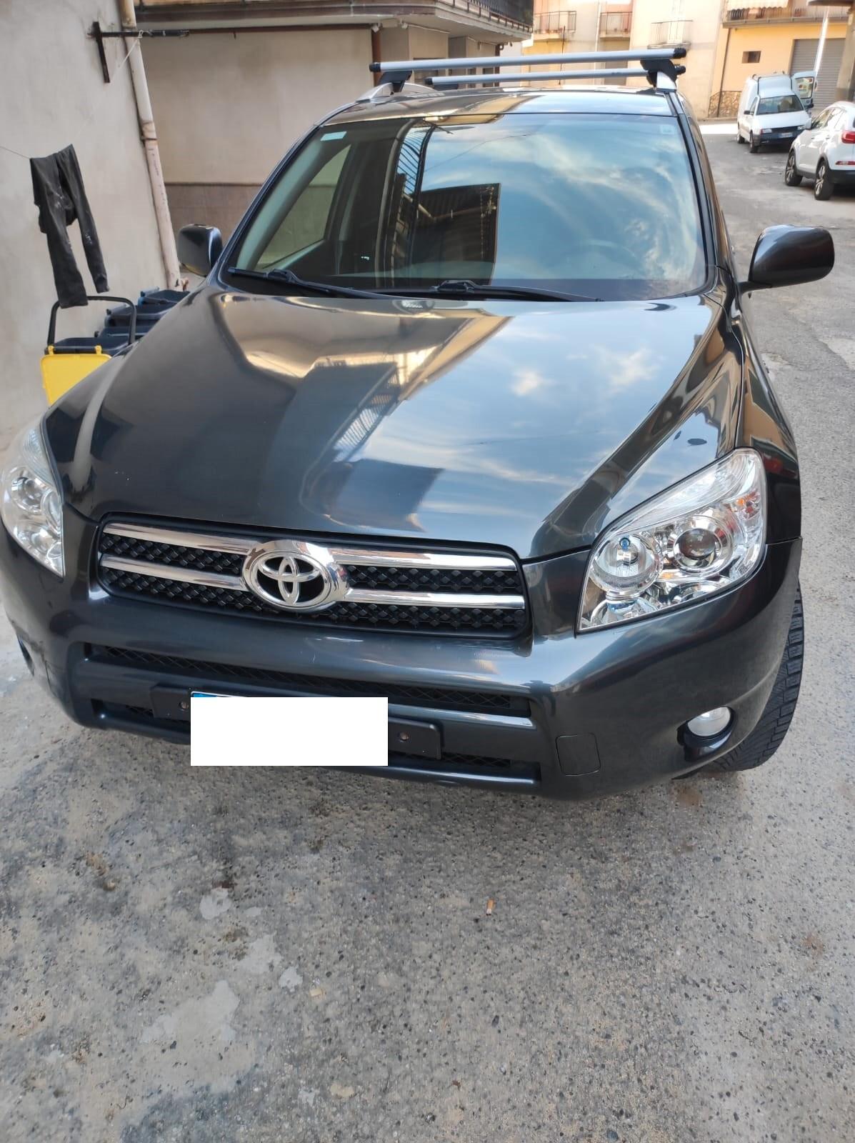 Toyota RAV 4 RAV4 2.2 D-4D 136 CV -IN CONTO VENDITA DI UN NOSTRO CLIENTE