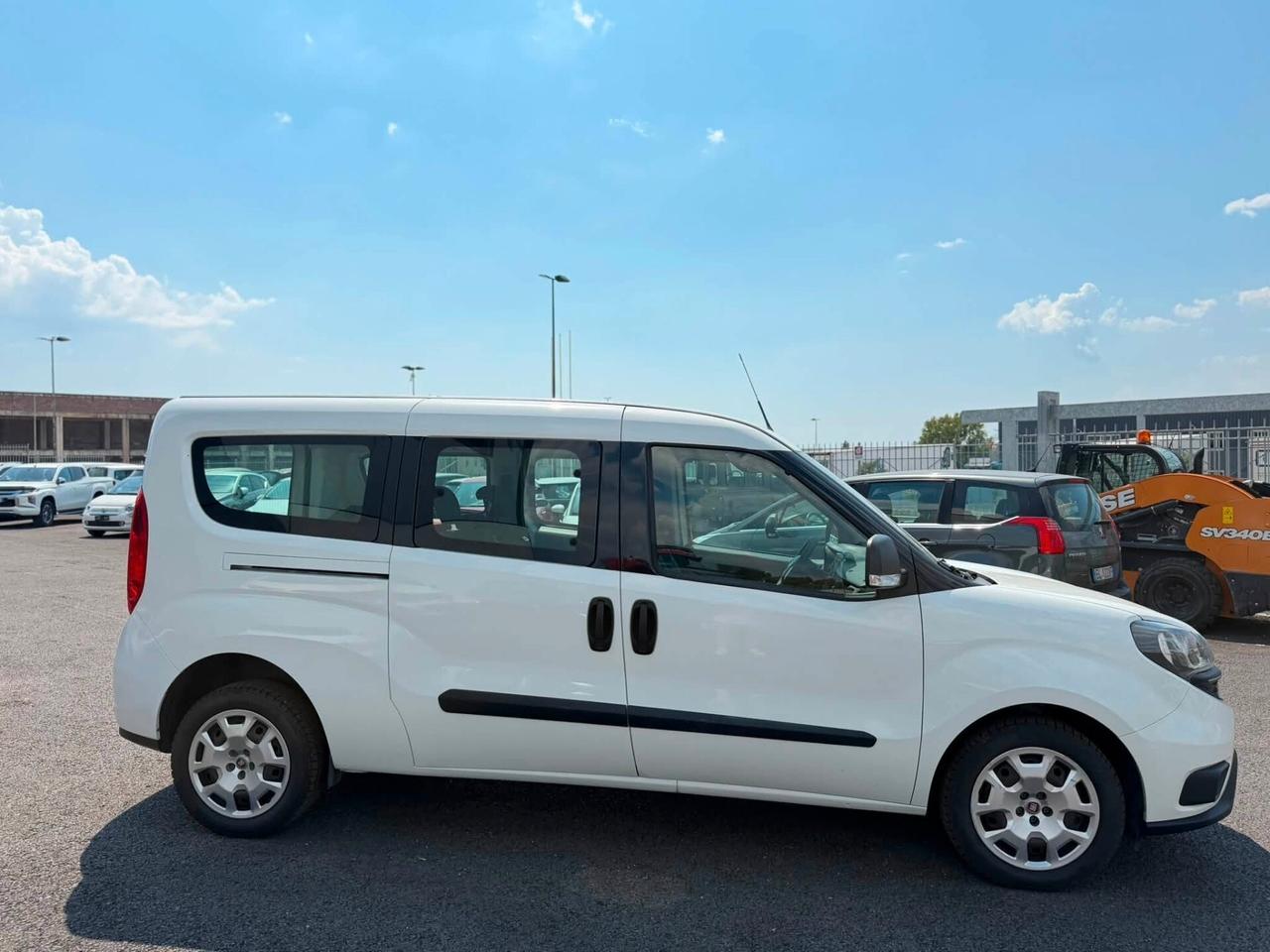 Fiat Doblo Doblo Maxi 1.6 mjt 16v Easy 120cv my18 N1 5 POSTI