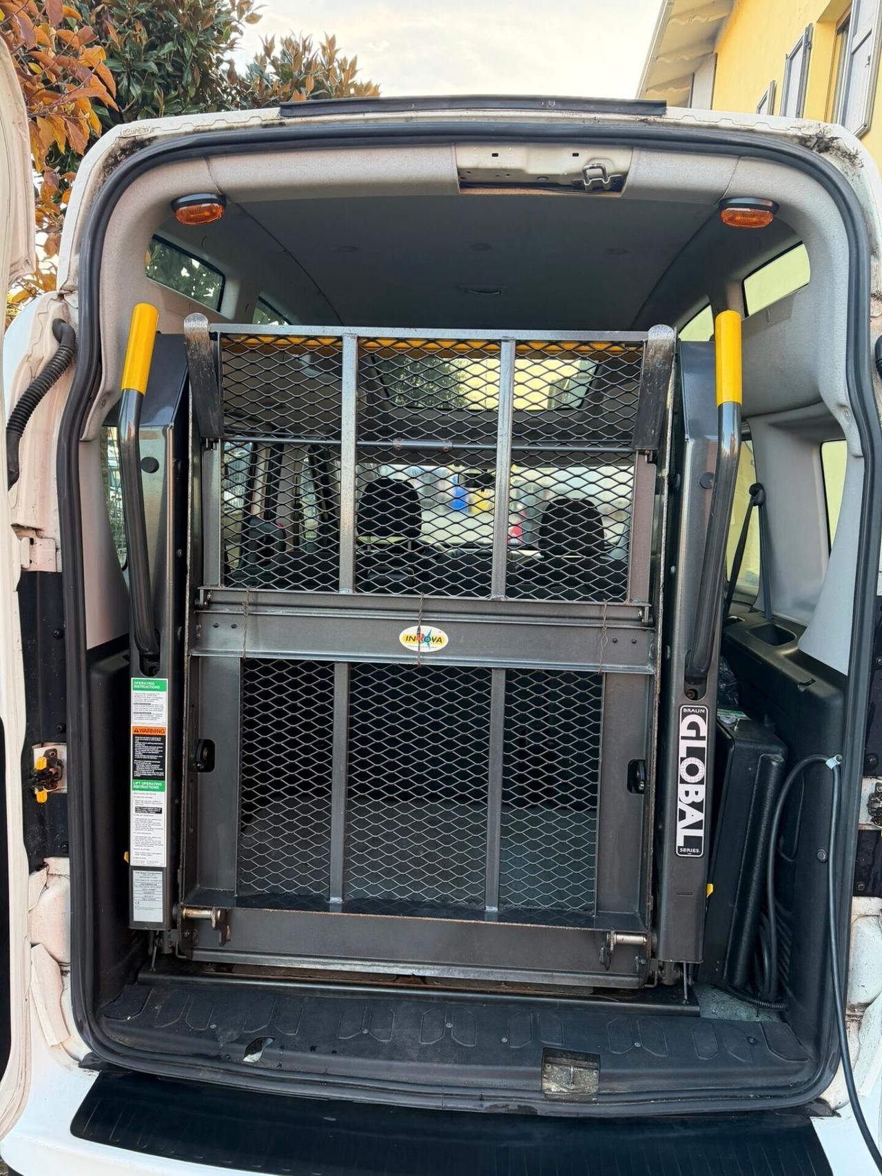 Fiat Doblo 1.6 MJT 16V, trasporto disabili