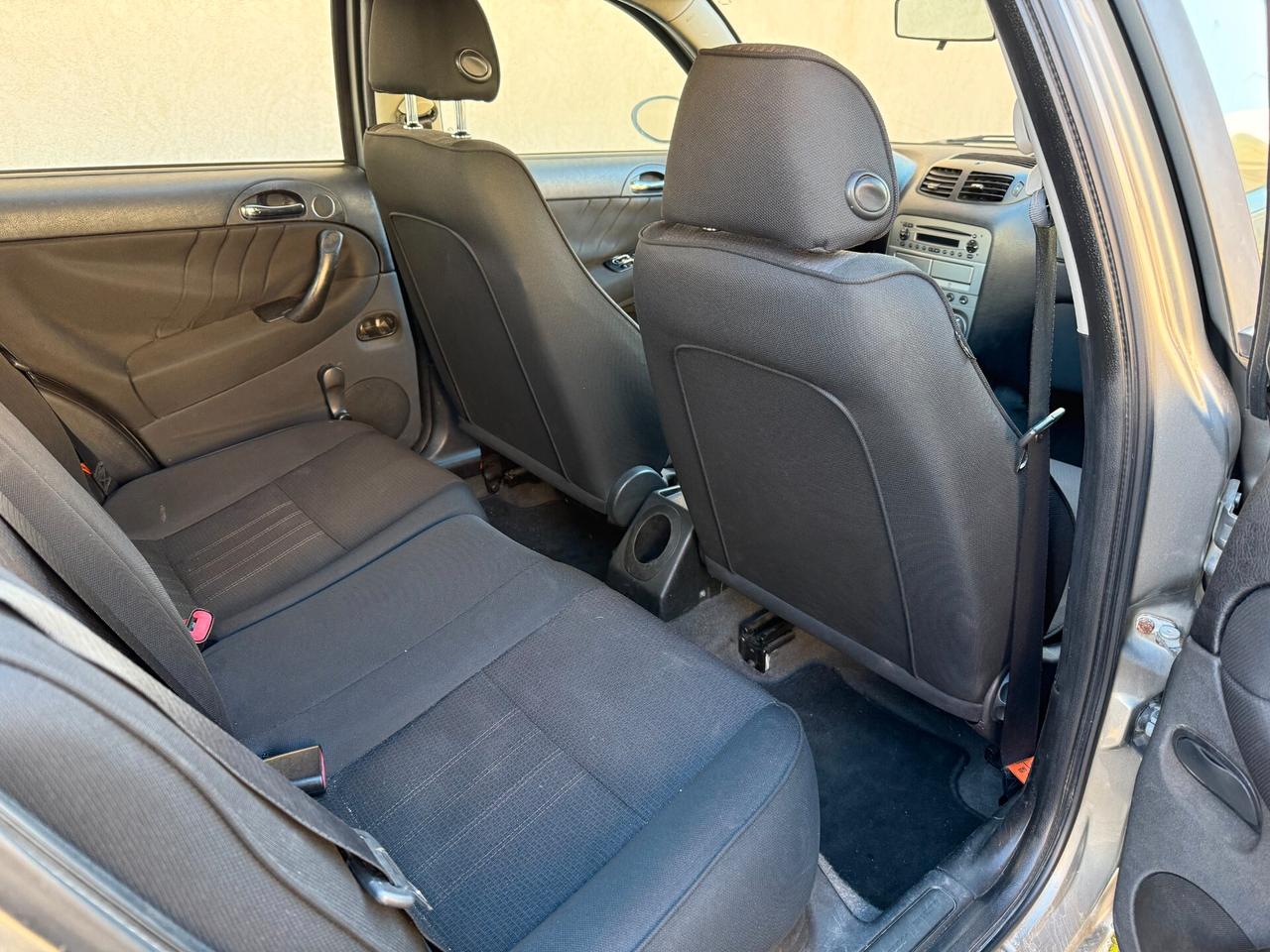 Alfa Romeo 147 1.9 JTD M-JET 16V 5 porte Dist.