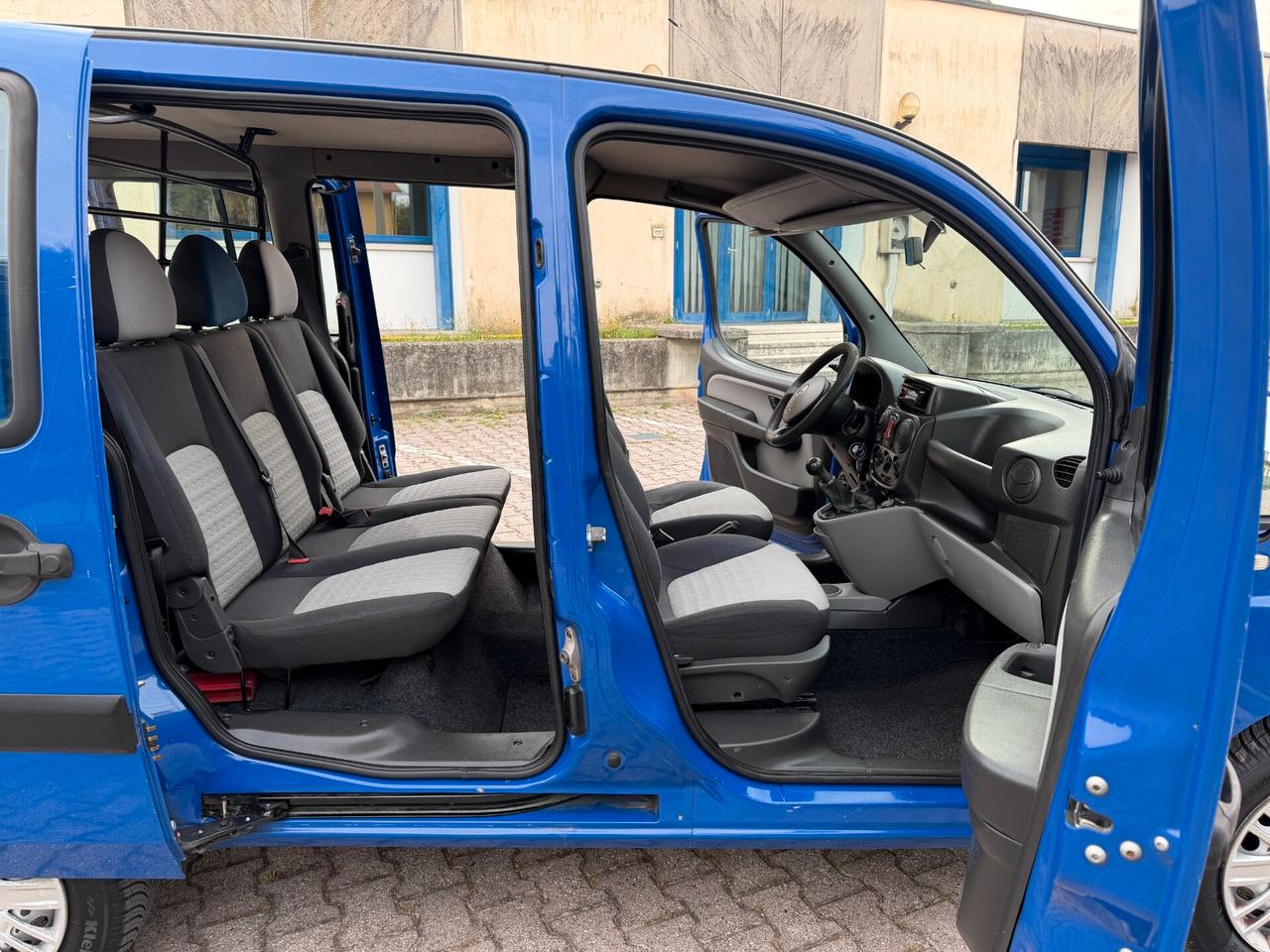 Fiat Doblò 1.3 Mjt 5Posti Autocarro CLIMA