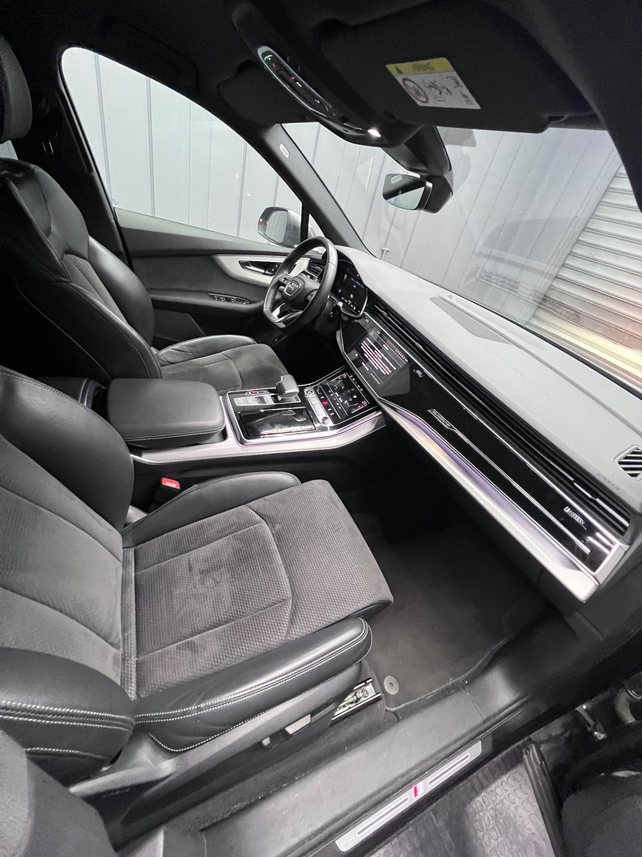 Audi Q7 SOLO NOLEGGIO ***ONLY RENT