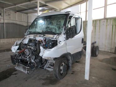 Iveco Daily 35C18 3000 180CV TELAIO P.3750 SINISTRATO