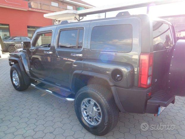 Hummer H3 benzina v8