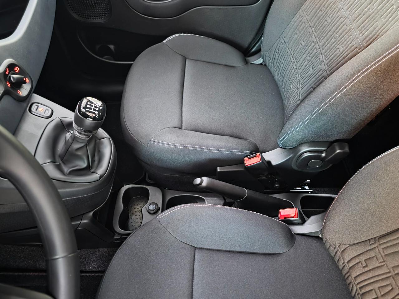 Fiat Panda 1.0 FireFly S&S Hybrid Pandina Uniproprietario nuova