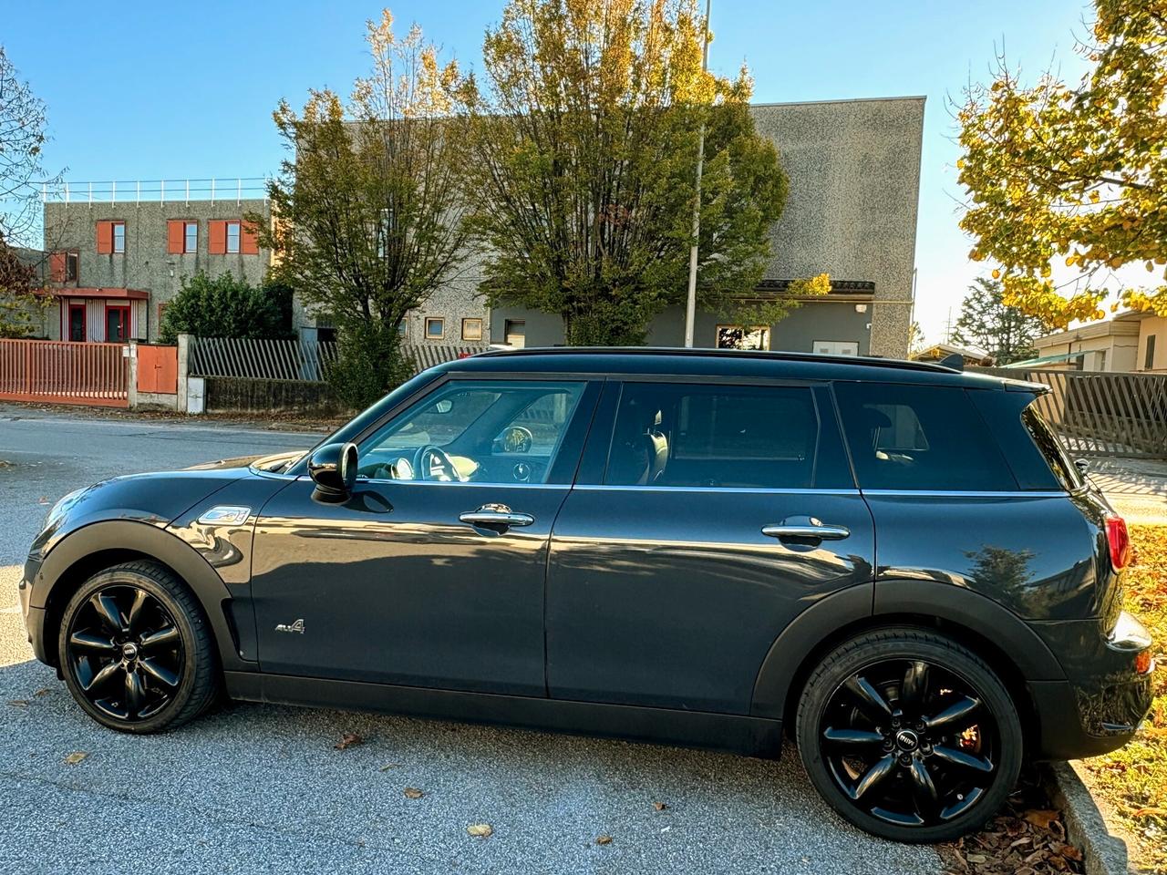 MINI CLUBMAN 2.0D aut 190cv 4x4-133000km-2018