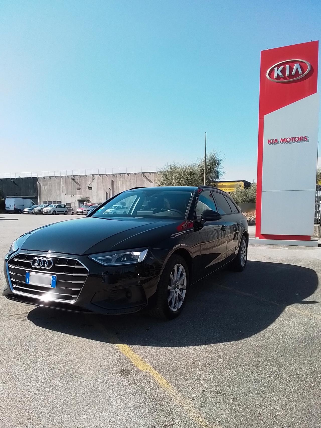 Audi A4 Avant 40 TDI S tronic Business