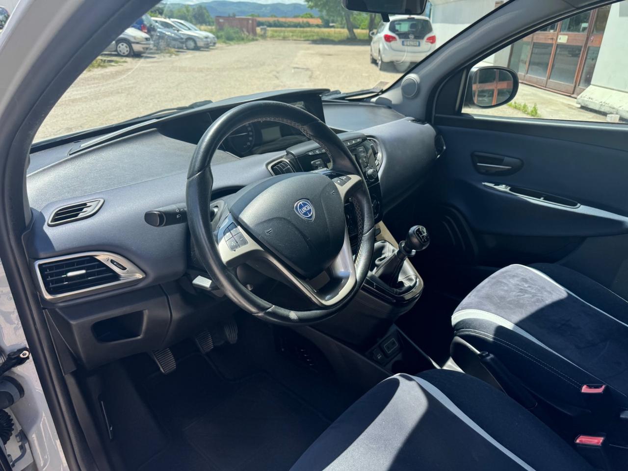Lancia Ypsilon 1.2 69 CV 5 porte GPL Ecochic Gold