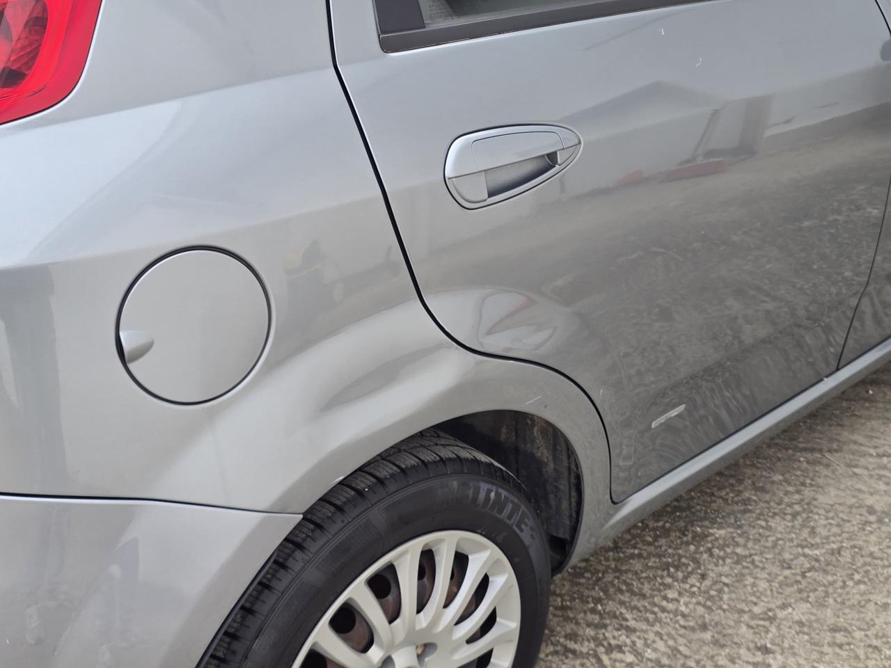 Fiat Grande Punto 1.4 5 porte AUTOMATICA