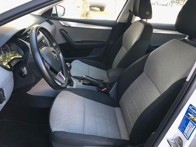 Skoda Octavia W 1.6 TDI 110cv Executive Plus - N1