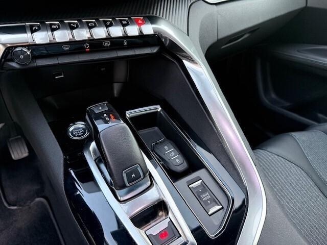 Peugeot 3008 BlueHDi 130 S&S EAT8 Allure