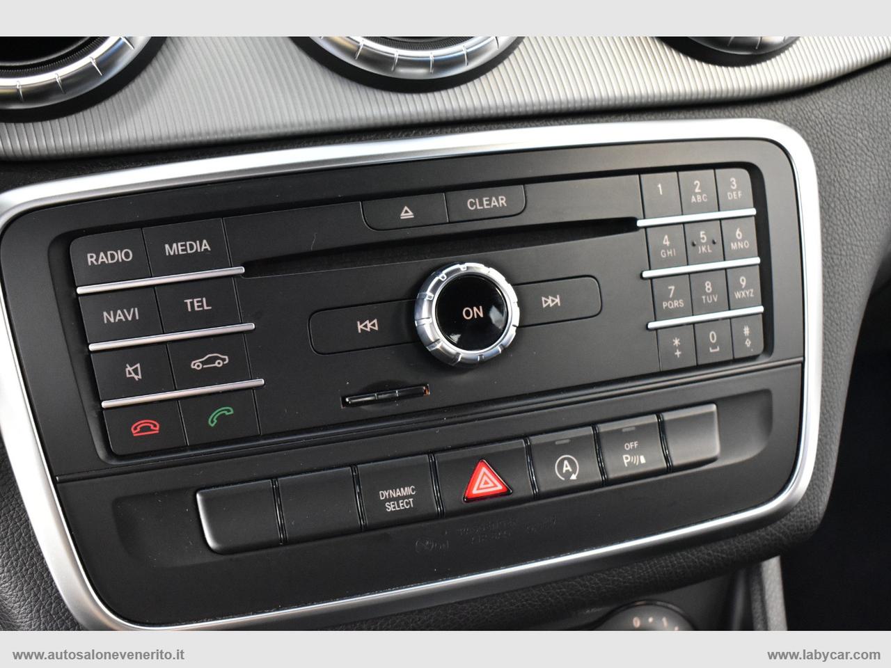 MERCEDES-BENZ CLA 200 d Automatic Premium Dark Night