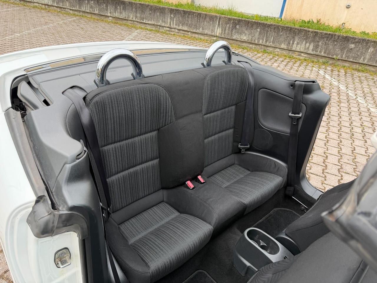 Peugeot 207cc 1.6 HDi Cabrio OK Neopatentati