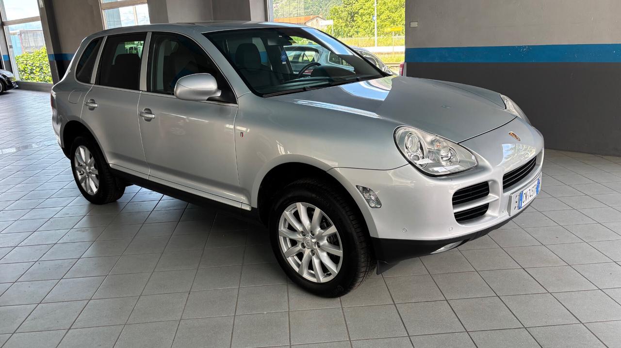 Porsche Cayenne 3.2 V6 cat