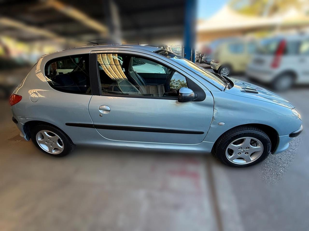 Peugeot 206 1.4 3p. aut. XT