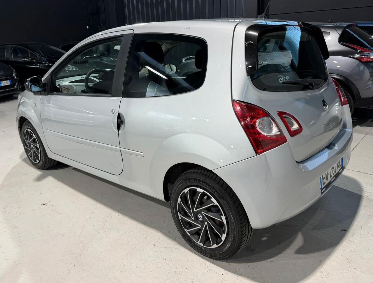 Renault Twingo Benzina Neopatentati