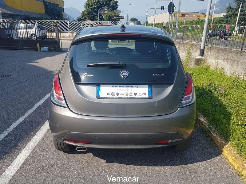 Lancia Ypsilon 1.0 Hybrid 5 porte , 5posti ,allestimento Gold, ok neopatentati