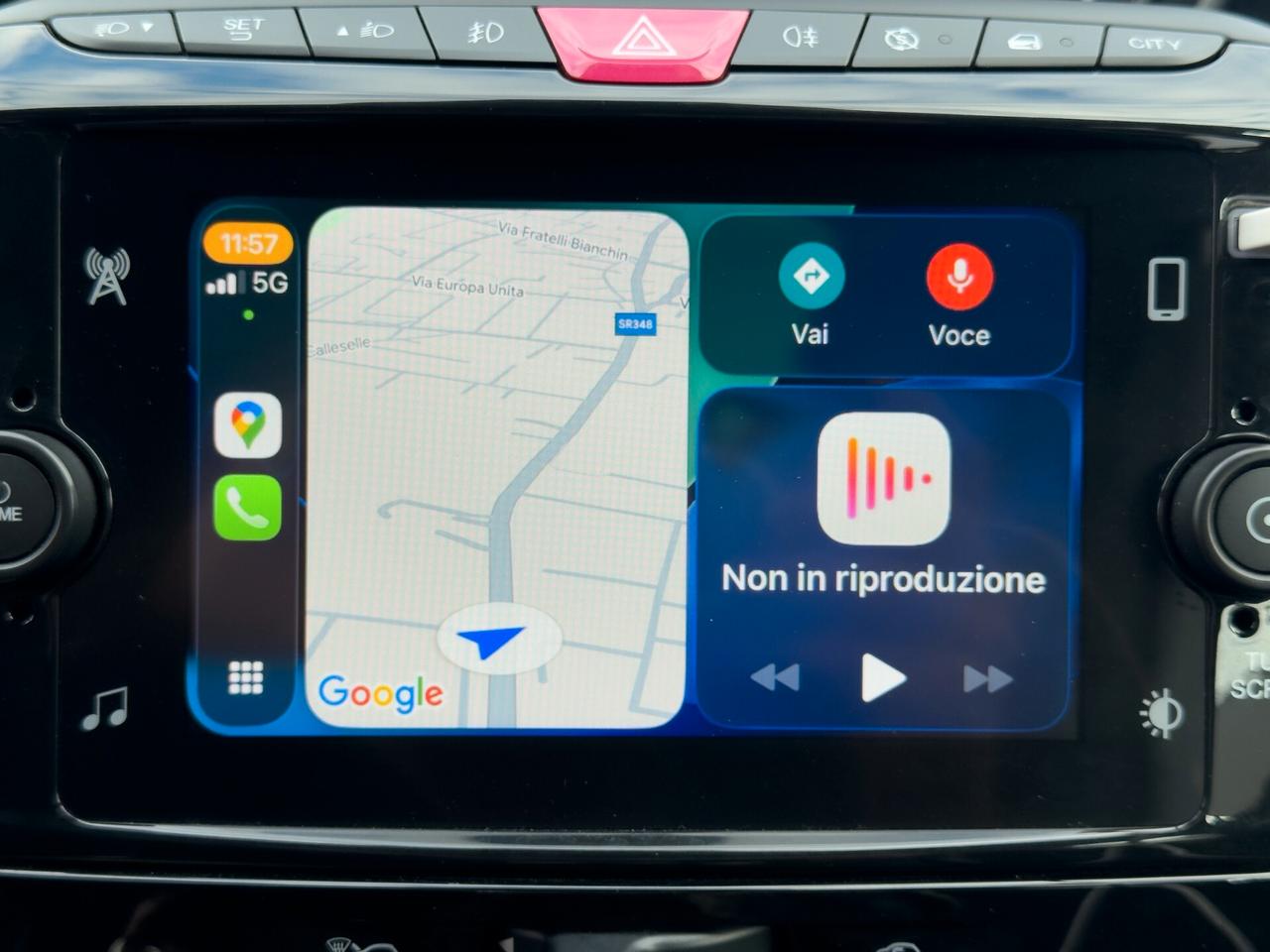 Lancia Ypsilon 1.0 FireFly 5 porte S&S Hybrid Silver