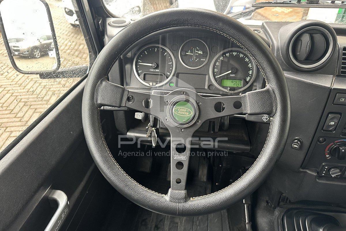 LAND ROVER Defender 90 2.4 TD4 Station Wagon SE