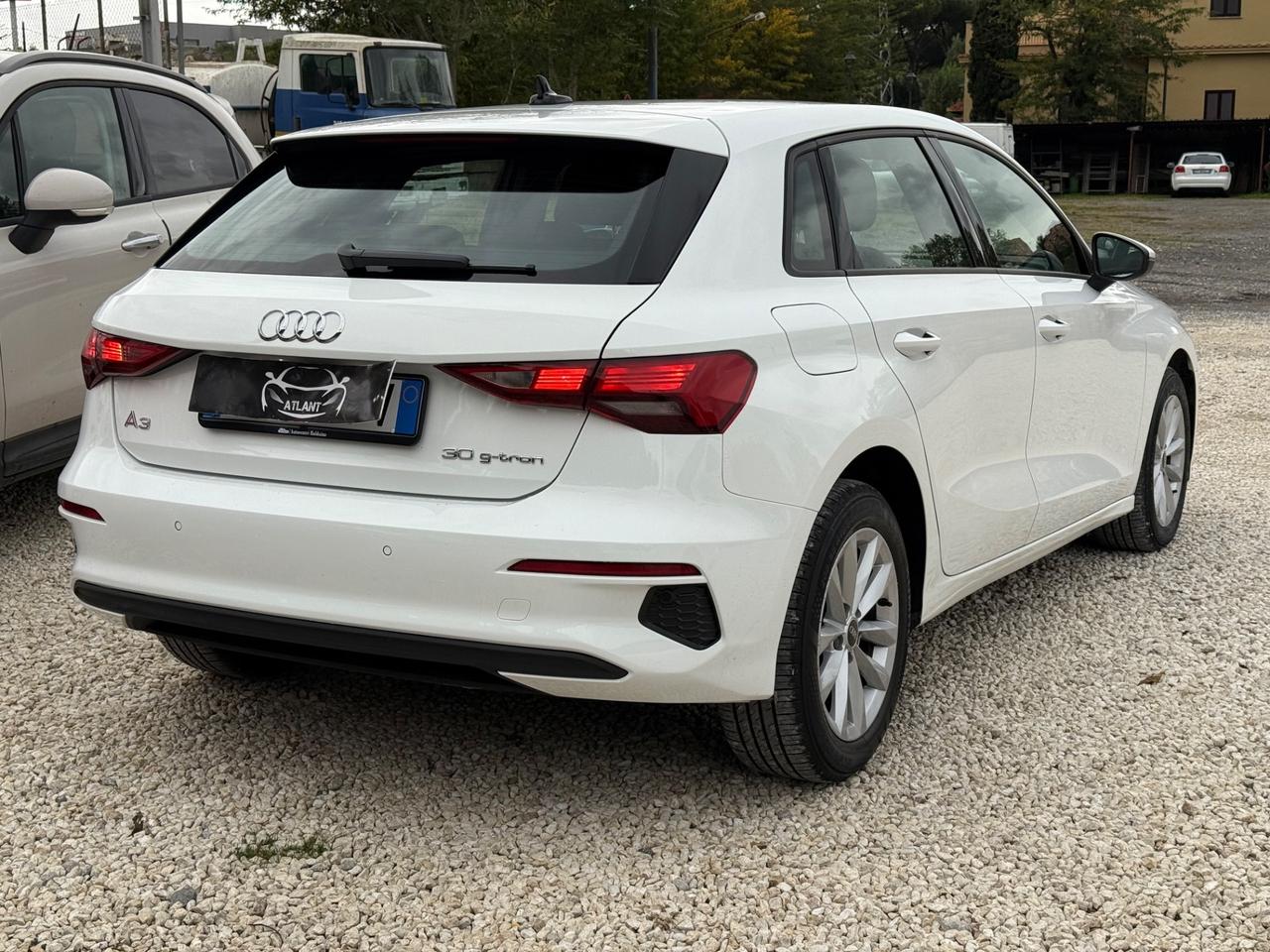 Audi A3 SPB 30 g-tron S tronic line edition