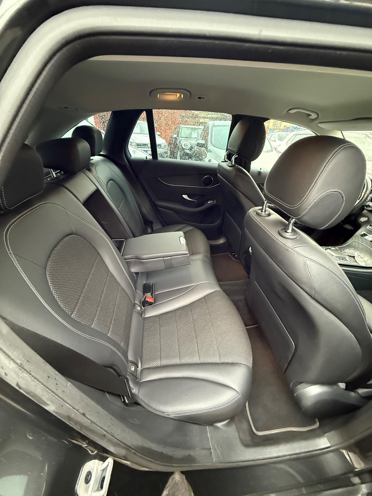 GLC 220 d 4Matic Sport-unipro-rate-iva esposta -