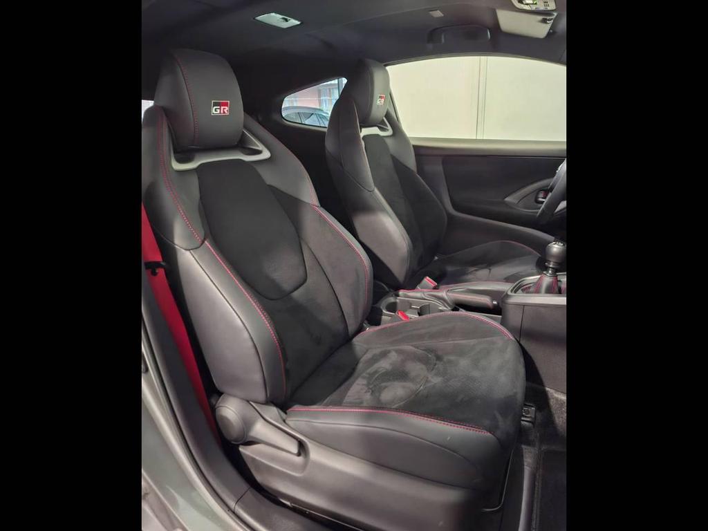 Toyota GR Yaris 1.6 turbo Circuit 4WD iMT-6