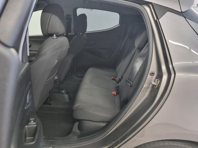 LANCIA Ypsilon 1.2 69 CV 5 porte S&S Platinum