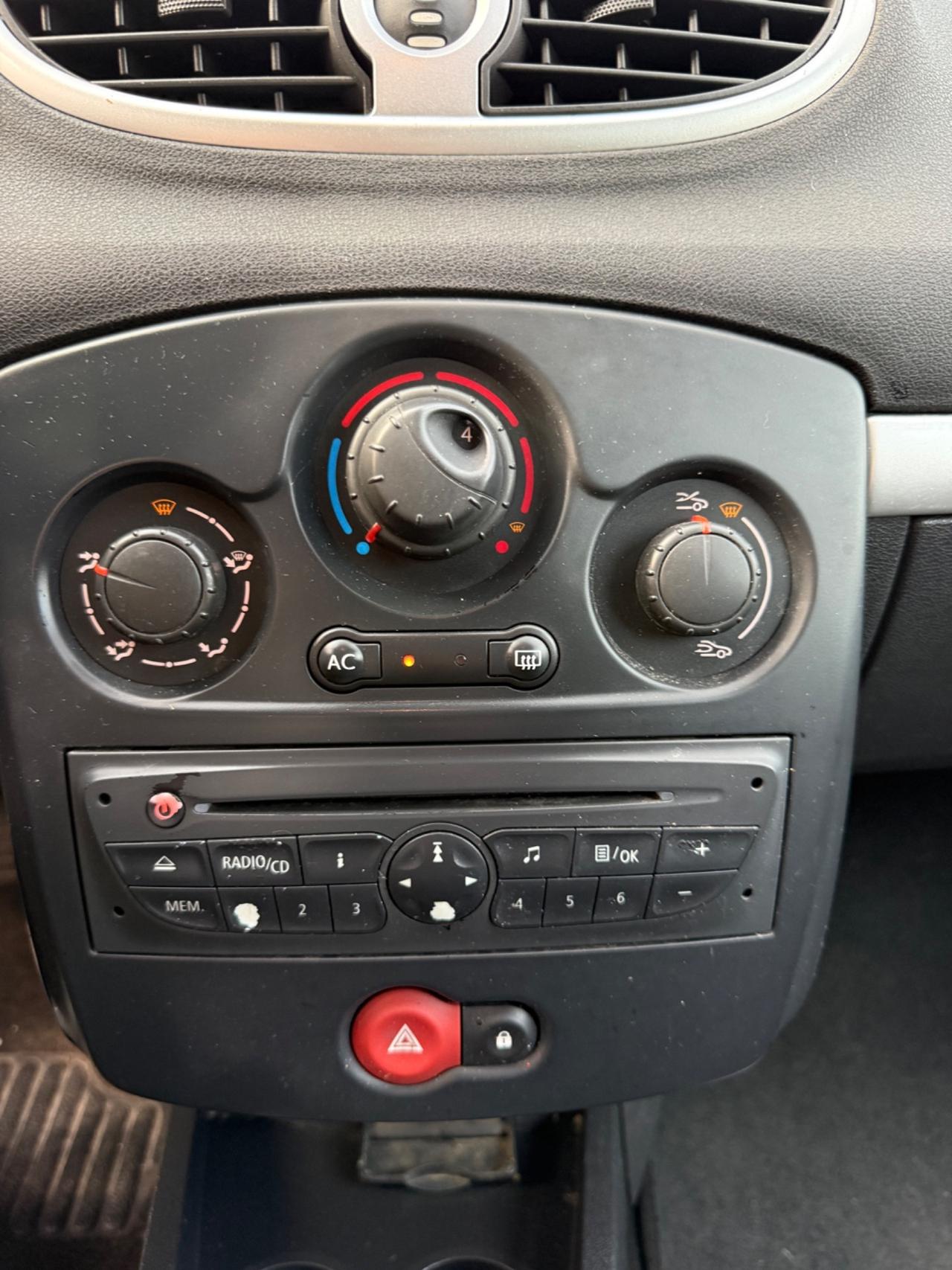 Renault Clio 1.2 16V 5 porte GPL Dynamique