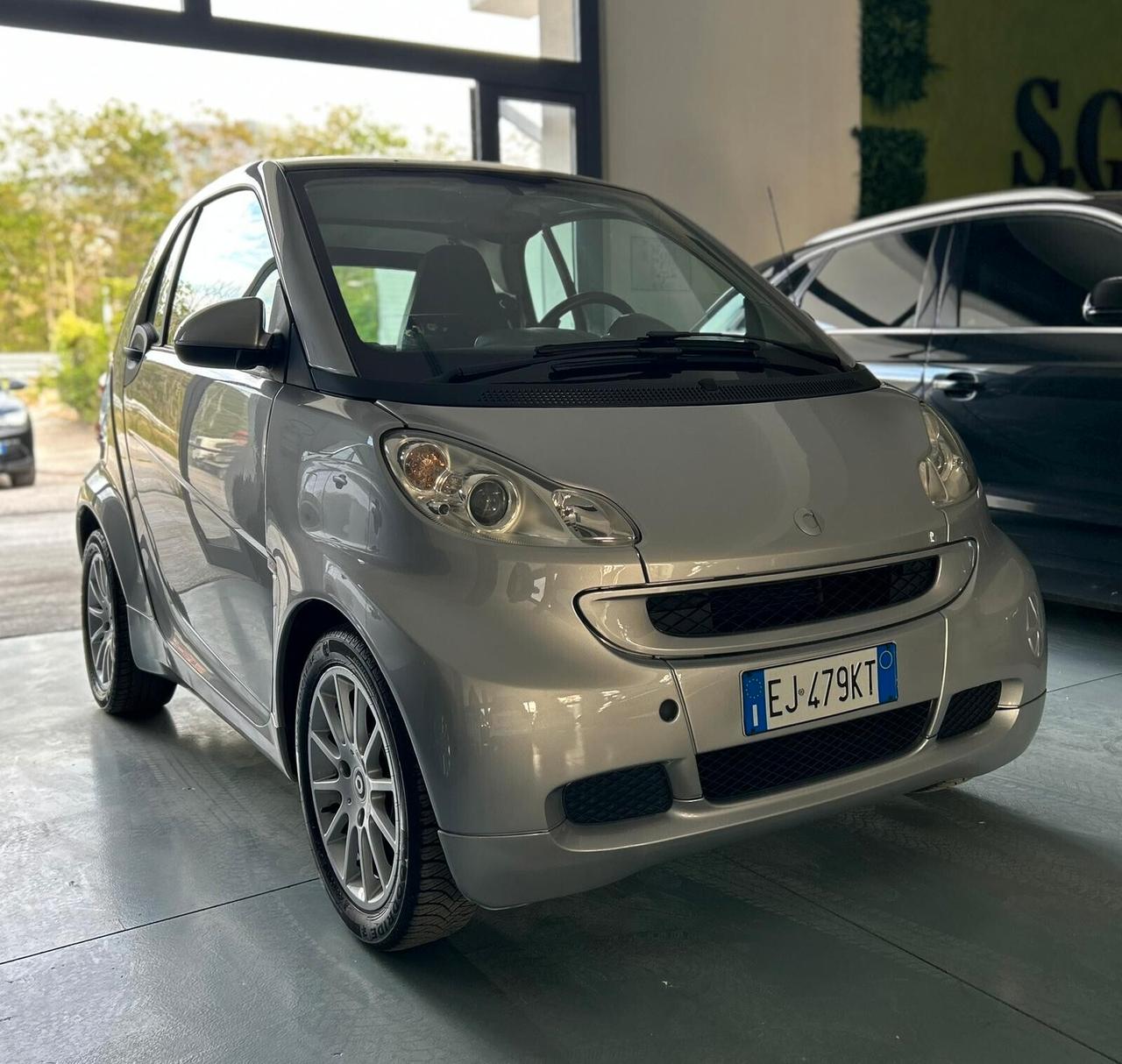 Smart ForTwo 1000 52 kW MHD coupé passion