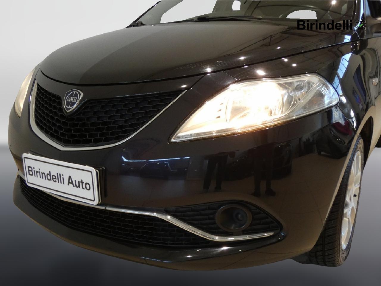 LANCIA Ypsilon 3ª serie - Ypsilon 1.2 69 CV 5 porte Gold