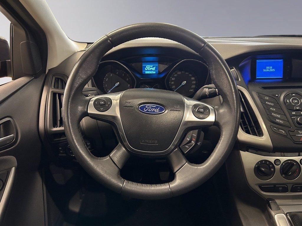 FORD Focus Titanium 5 porte del 2011