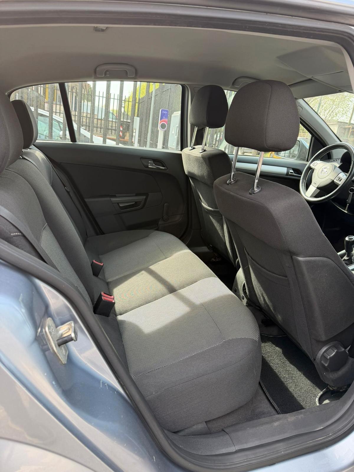 Opel Astra 1.4 Turbo 140CV 5 porte Cosmo