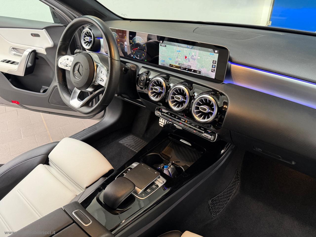 MERCEDES-BENZ A 250 Automatic Premium 59.000KM