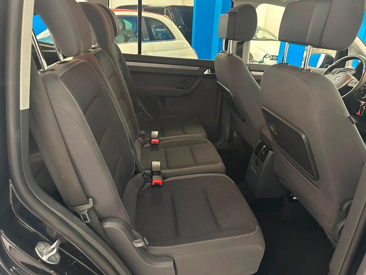 Volkswagen Touran Business 1.6 TDI DSG Comfortline