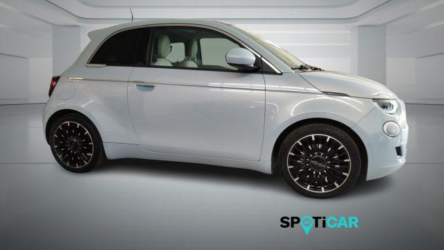 FIAT 500e Berlina 42 kWh La Prima