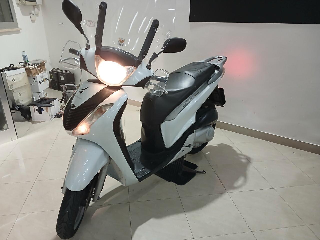 SH 125 GARANTITO 12 MESI