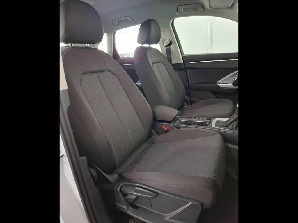 Audi Q3 35 1.5 TFSI Evo2 Business S tronic